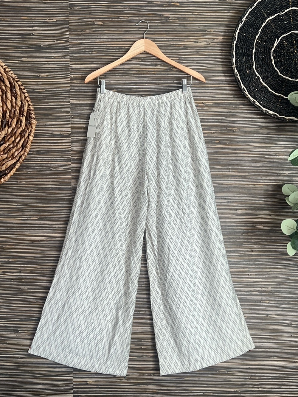 NWT Peach Wide Leg Palazzo Pants Plaid Boho Flowy Small Ivory/Dark Gray - Picture 8 of 16